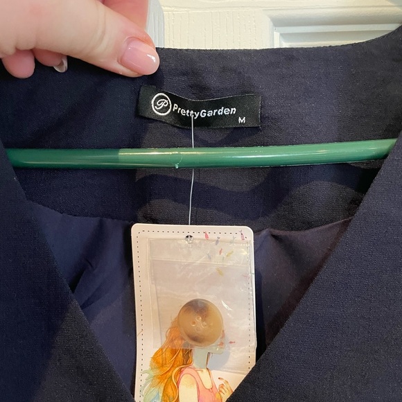 Women’s Navy Vest BNWT - Picture 2 of 3